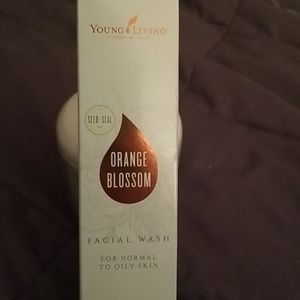 NIB Orange blossom face wash